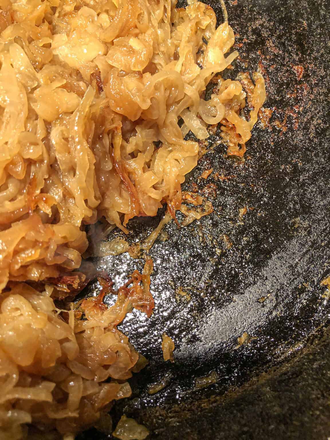 How To Caramelize Onions - Appetizer Bliss